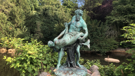 escultura de bronze de Ernst Herter Der seltene Fang (A pesca rara)